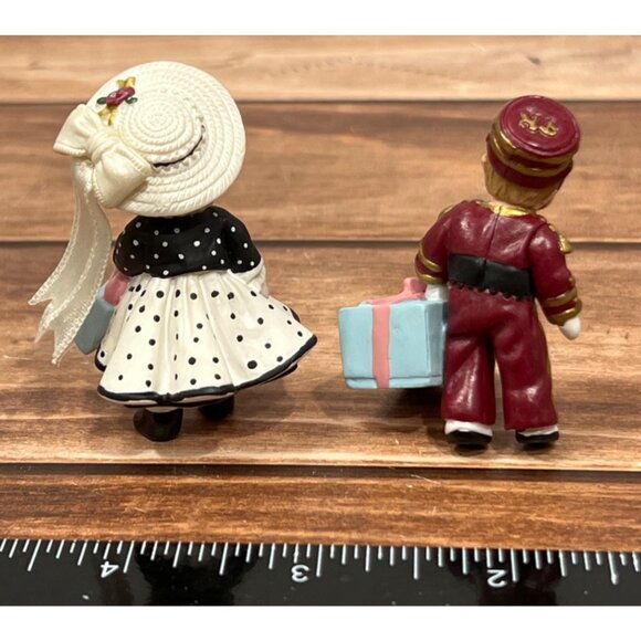 VTG HALLMARK QFM8499 MERRY MINIATURES MADAME ALEXANDER PARK AVE WENDY & ALEX - Picture 9 of 12